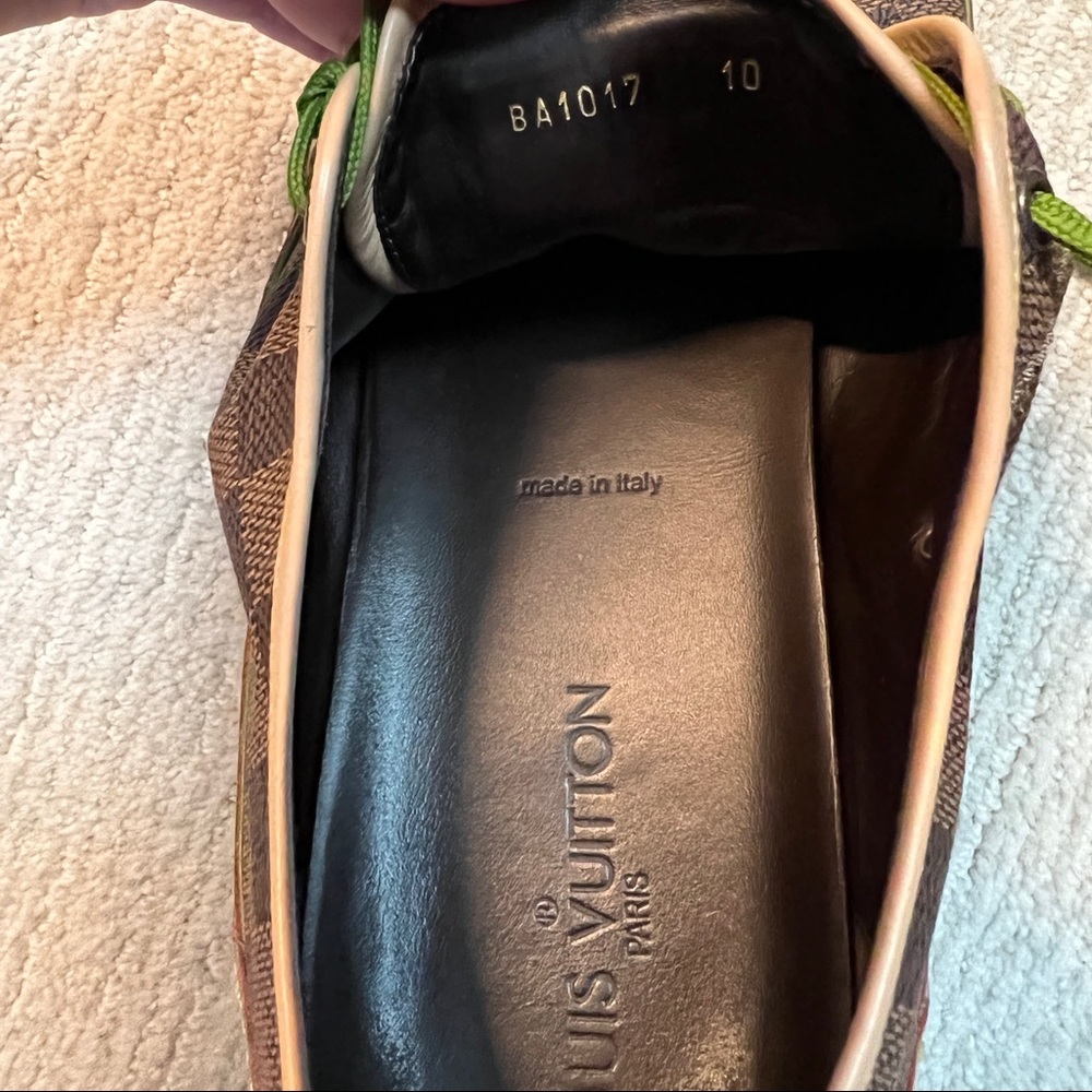 Mens Louis Vuitton sneakers - Picture 7 of 7